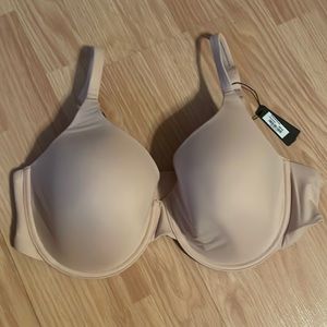 SKIMS Brand New with tags never worn Skims bra ❣️